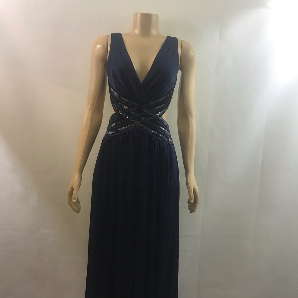 BCBG MAXAZRIA 👠🍷stunning Sexy satin Maxi dress - Picture 2 of 16